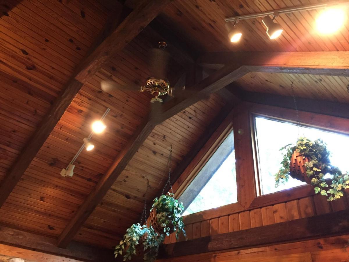 Cherokee Mountain Log Cabins Eureka Springs Εξωτερικό φωτογραφία